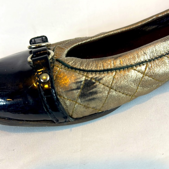 AGL Size 42-1/2 Black patent leather toe with Gold Quilted flat with Silver. - Picture 9 of 12